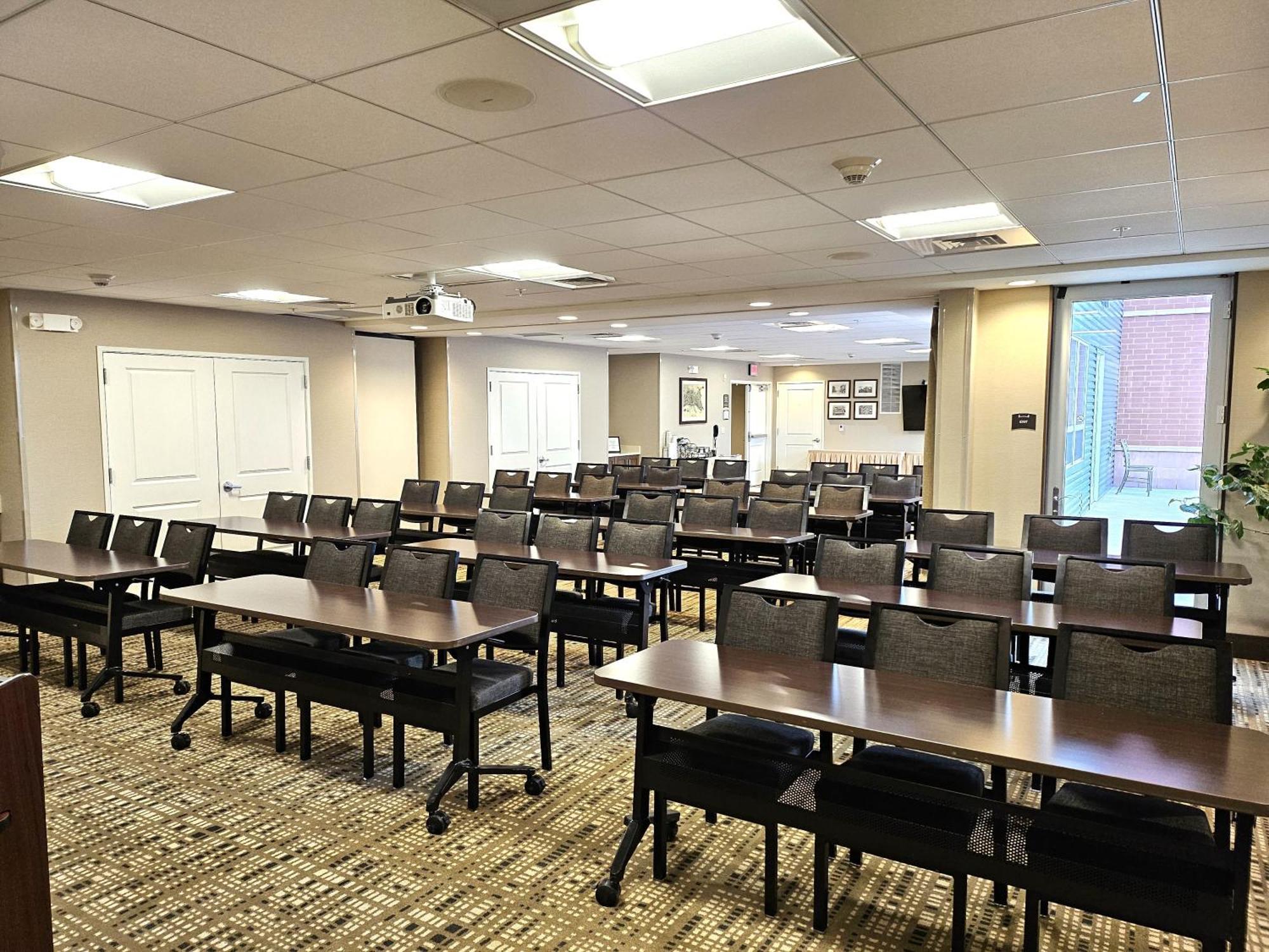 Staybridge Suites Marquette By Ihg Zewnętrze zdjęcie